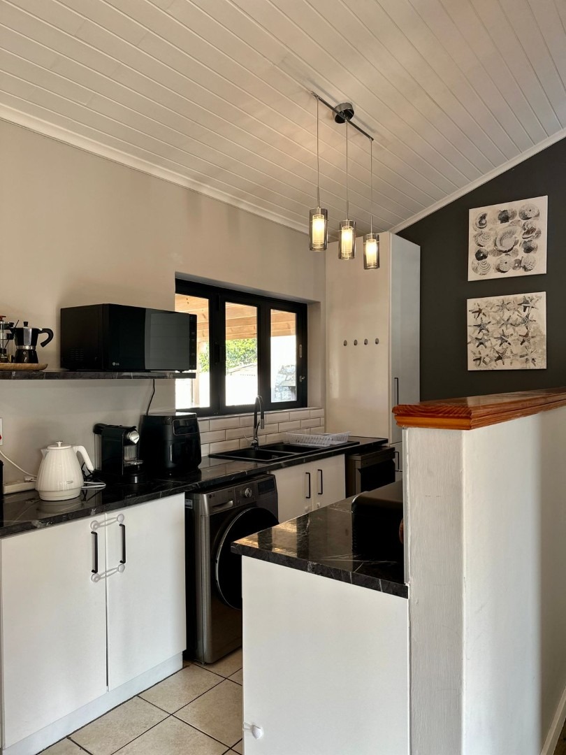 4 Bedroom Property for Sale in Sandbaai Western Cape
